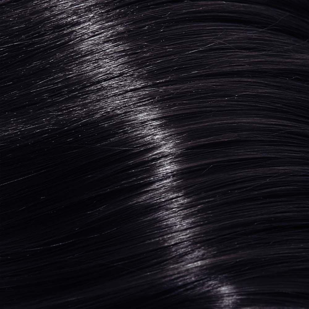 Application of Wella Koleston Perfect on hair

